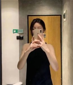 西安某学院女大 约会前男友视频被现任怒爆 口技熟练 丰乳肥臀简直就是极品炮架